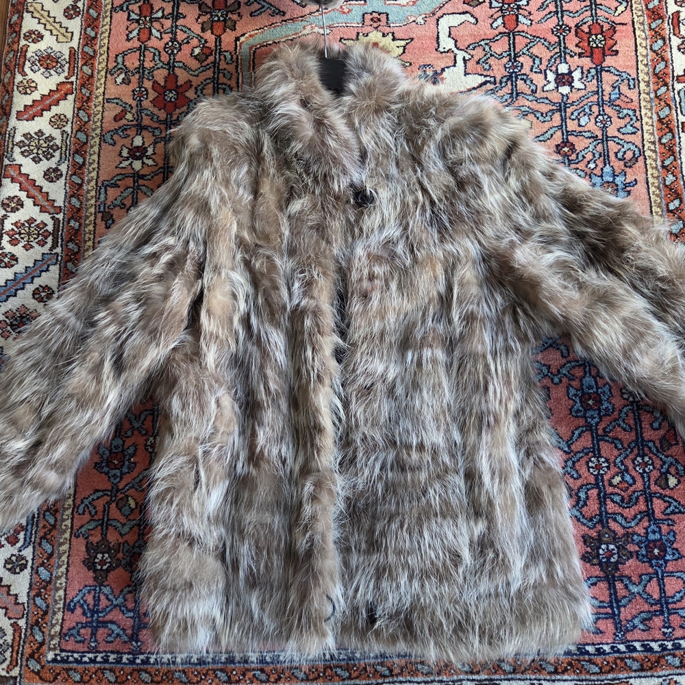 Vintage (80's) Fox Fur Coat in Brown Shorter Length Size 8-12 GUC